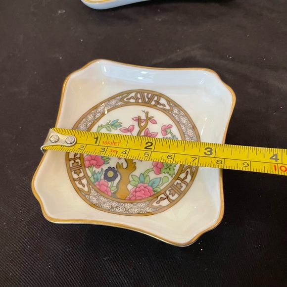 Set Of Two (2) “Indian Tree” Coalport w/ Gold Trim Pin Dishes - Picture 5 of 10